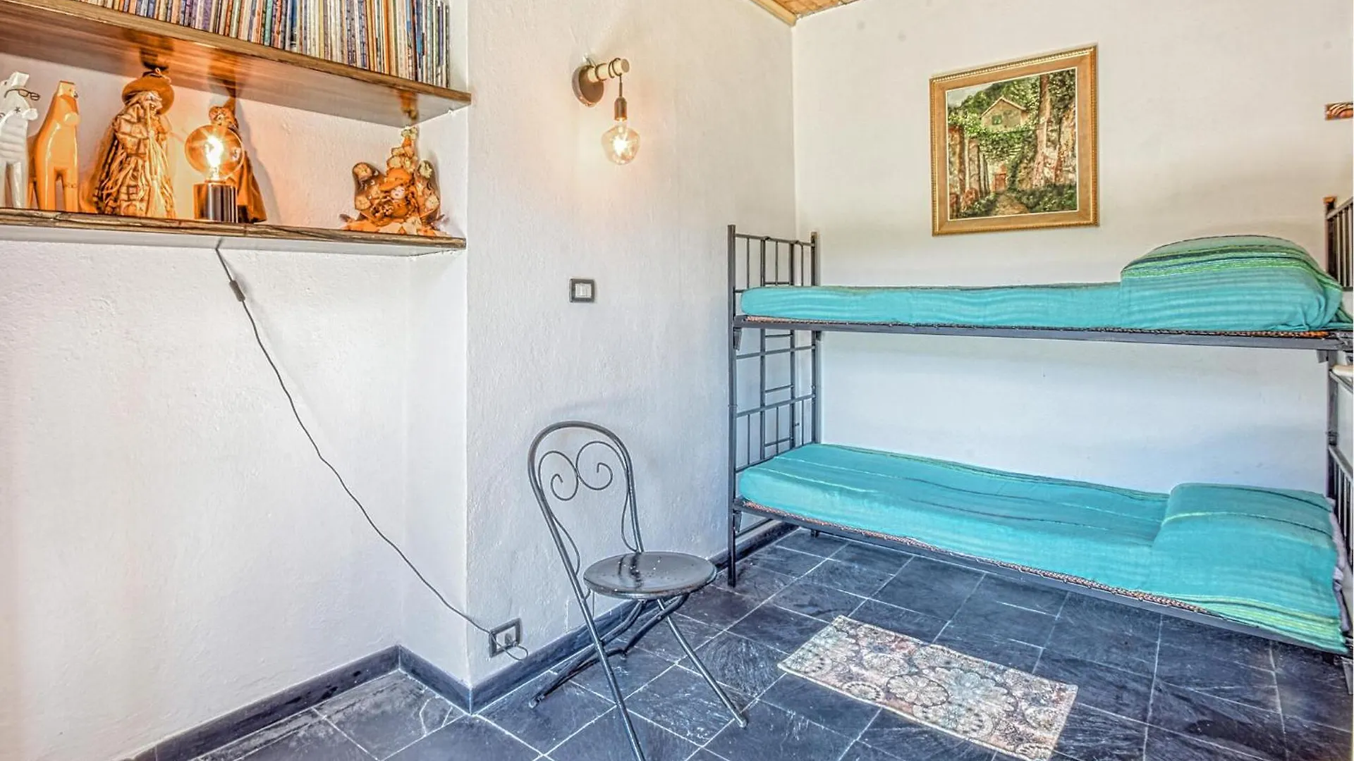 Lovely Home In Uscio With Kitchen
