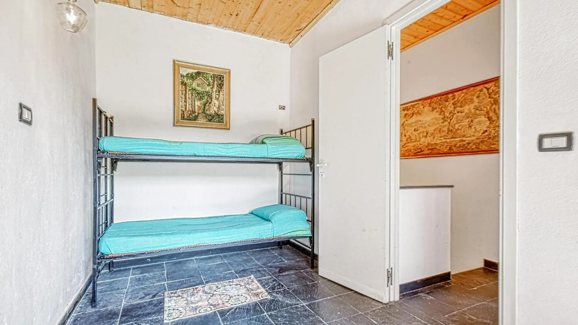 Lovely Home In Uscio With Kitchen Holiday home