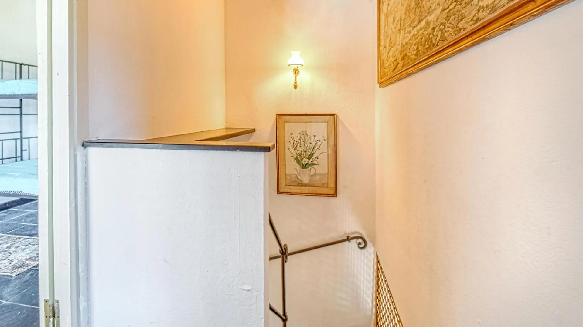 Lovely Home In Uscio With Kitchen 0*,