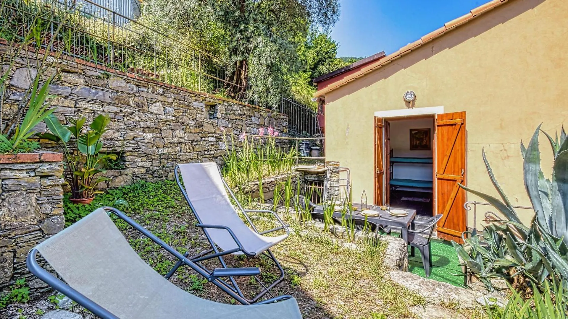 Lovely Home In Uscio With Kitchen