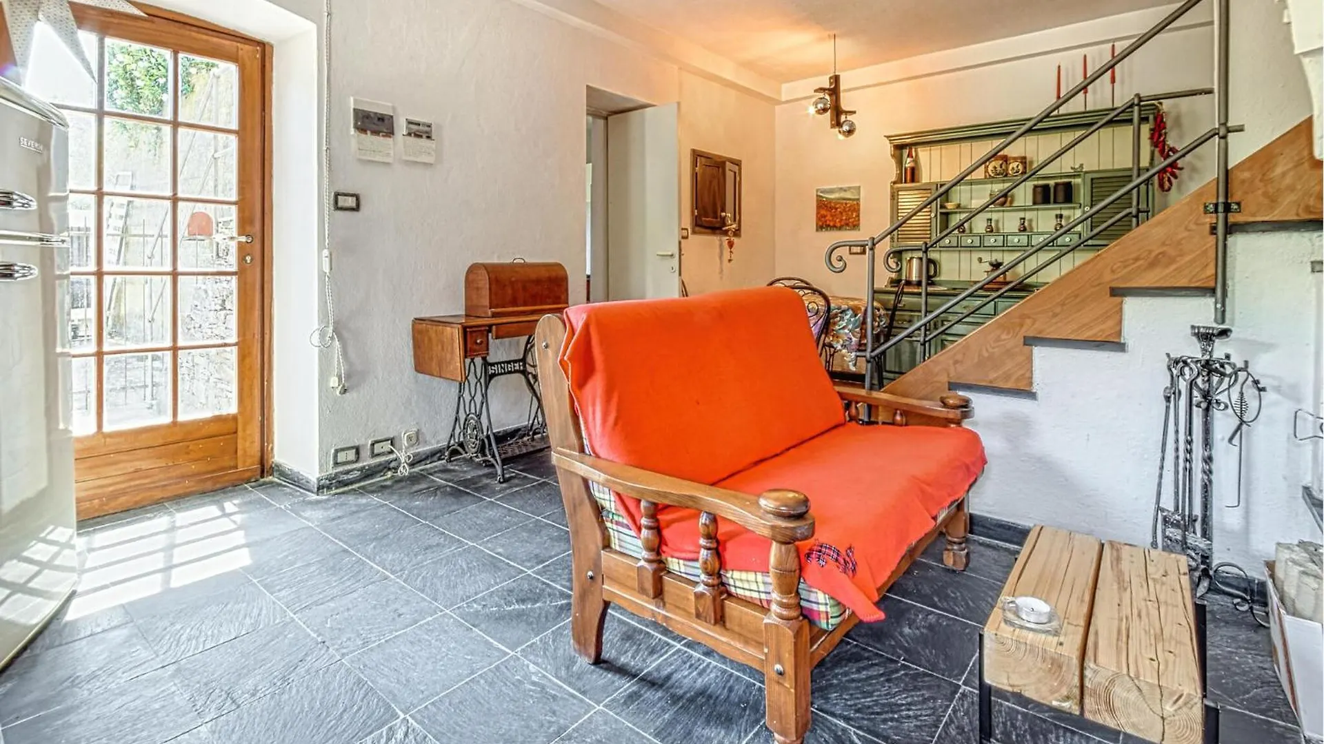 Vakantiehuis Lovely Home In Uscio With Kitchen